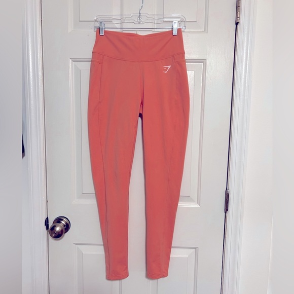 SOLD ON LIVE SHOW - Picture 2 of 9